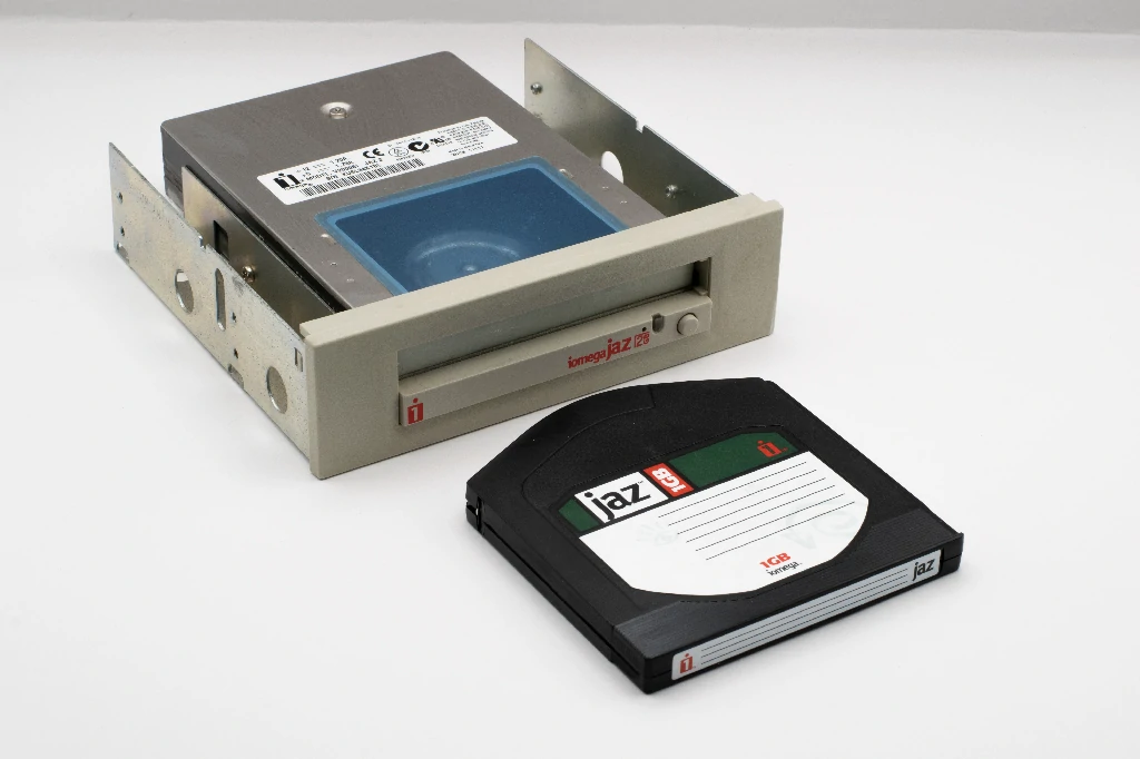 Minh họa dung lượng 1GB gọi video được bao lâu trên các ứng dụng
