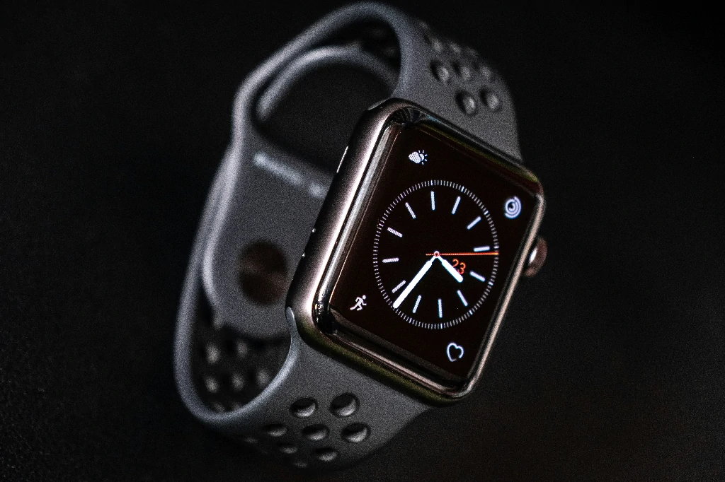 Apple Watch có dùng được eSIM du lịch không