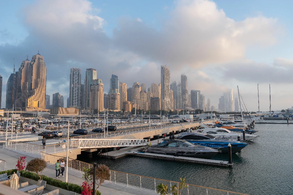 Trang phục chuẩn bị du lịch Dubai phù hợp văn hóa Hồi giáo