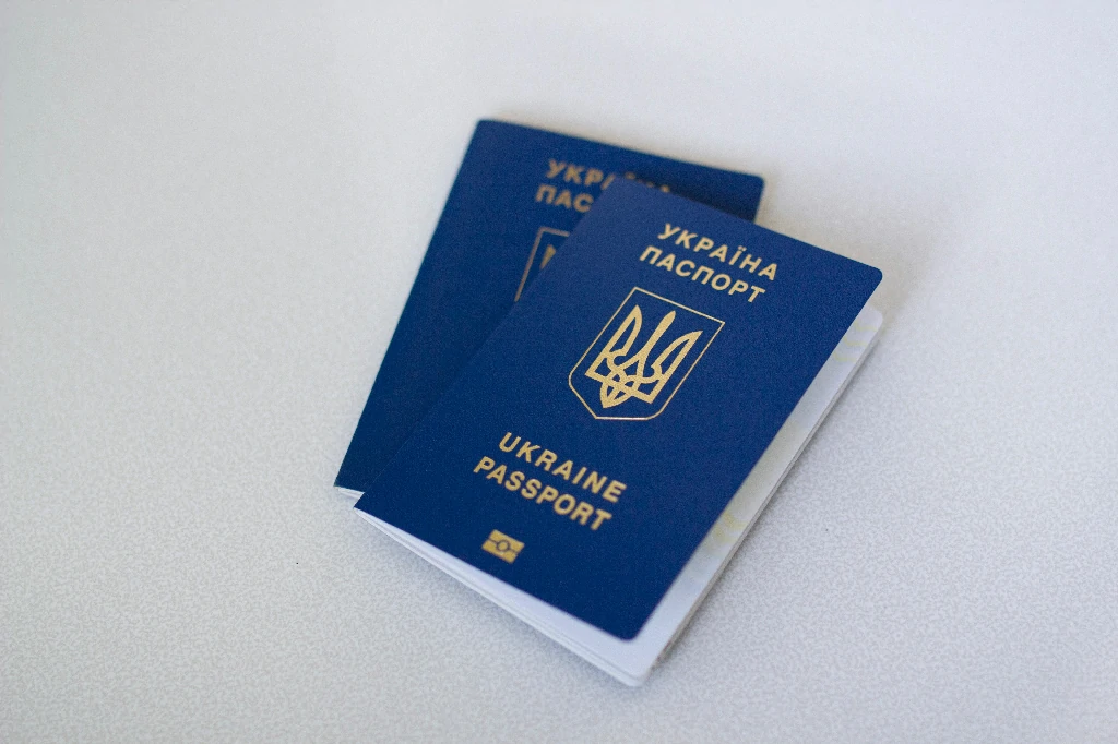 Quy định visa còn hạn trên hộ chiếu cũ tại các quốc gia
