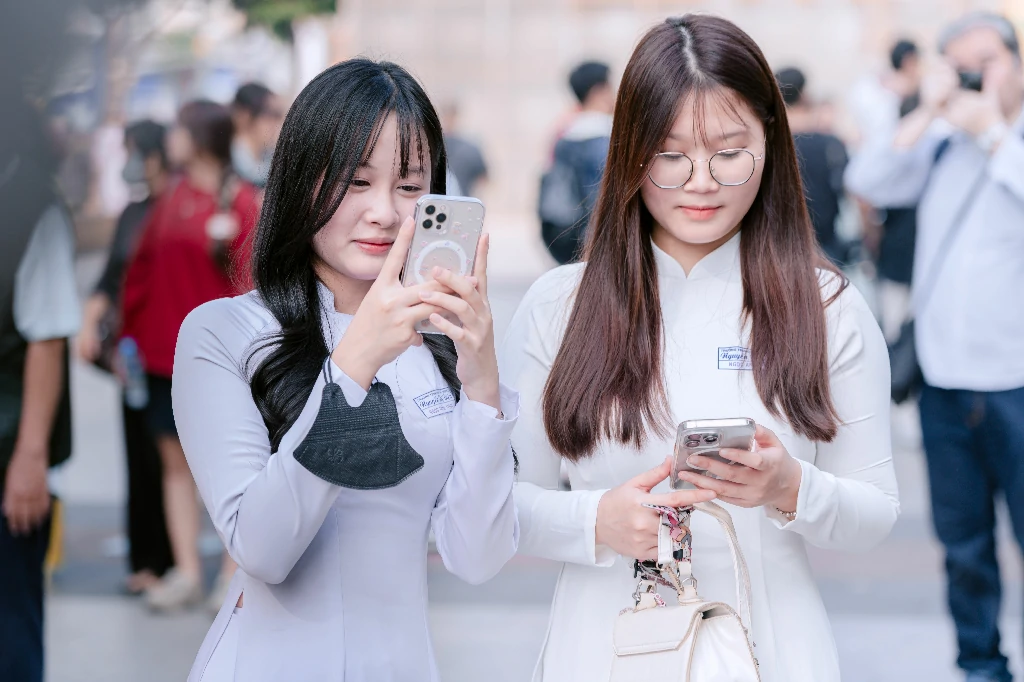 Hướng dẫn cài đặt nghe gọi eSIM Châu Á