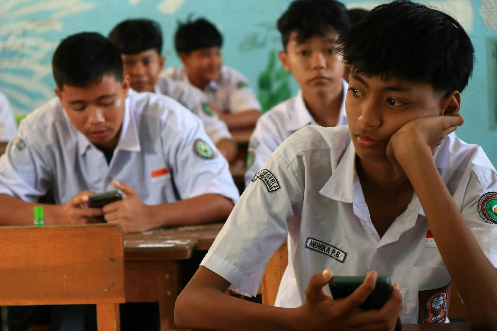 Lợi ích khi giữ SIM chính để nhận mã OTP ngân hàng
