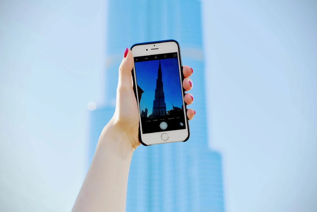 Quy trình kích hoạt eSIM Dubai trên điện thoại thông minh
