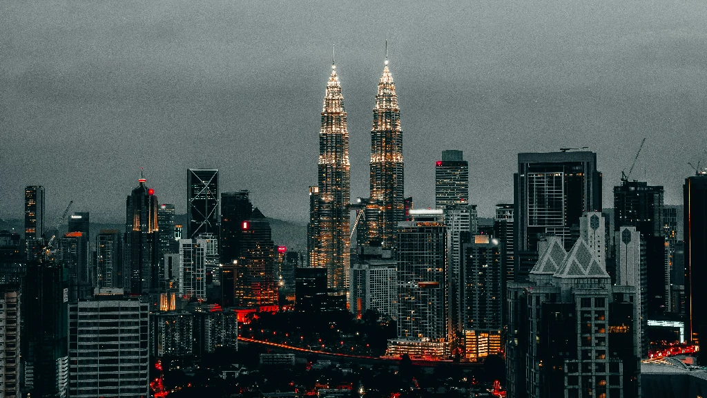 Du khách kết nối 4G/5G ngay khi hạ cánh tại sân bay Kuala Lumpur