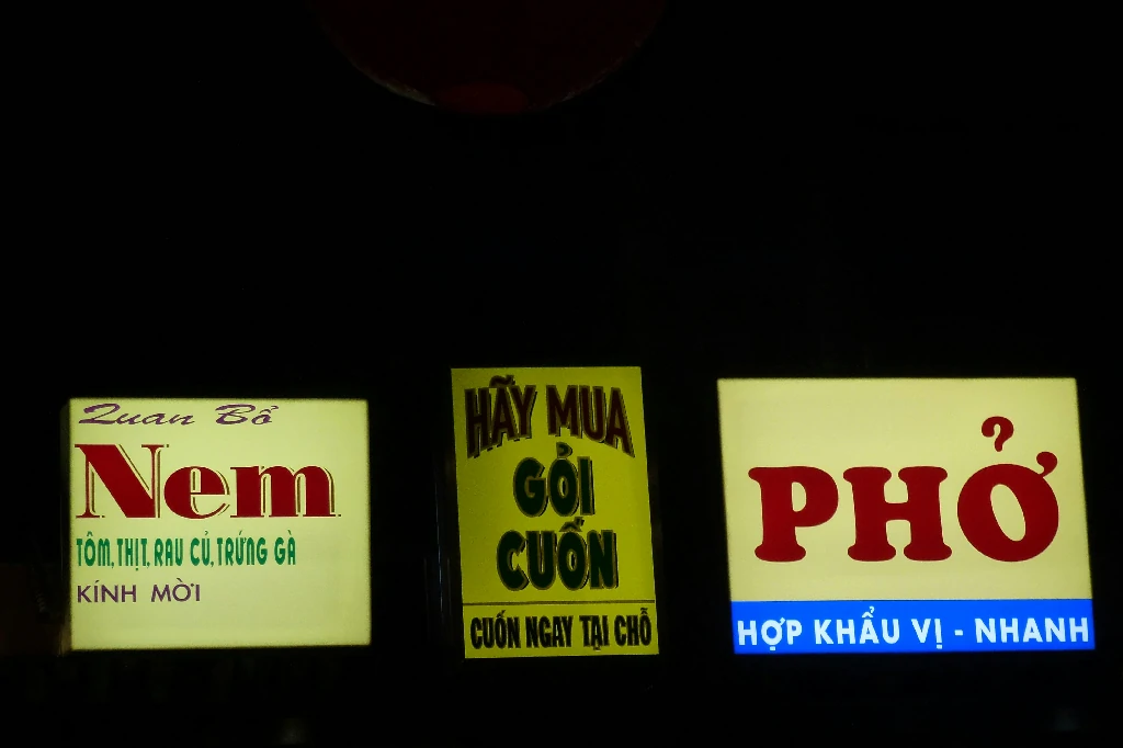 Phân biệt cấu trúc và cơ chế thanh toán của eSIM trả trước và trả sau
