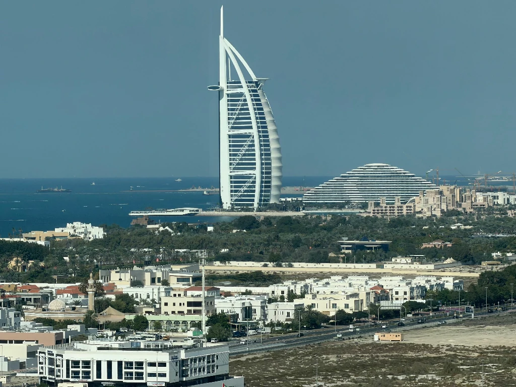 So sánh chi phí và tiện ích các hình thức vào mạng tại Dubai