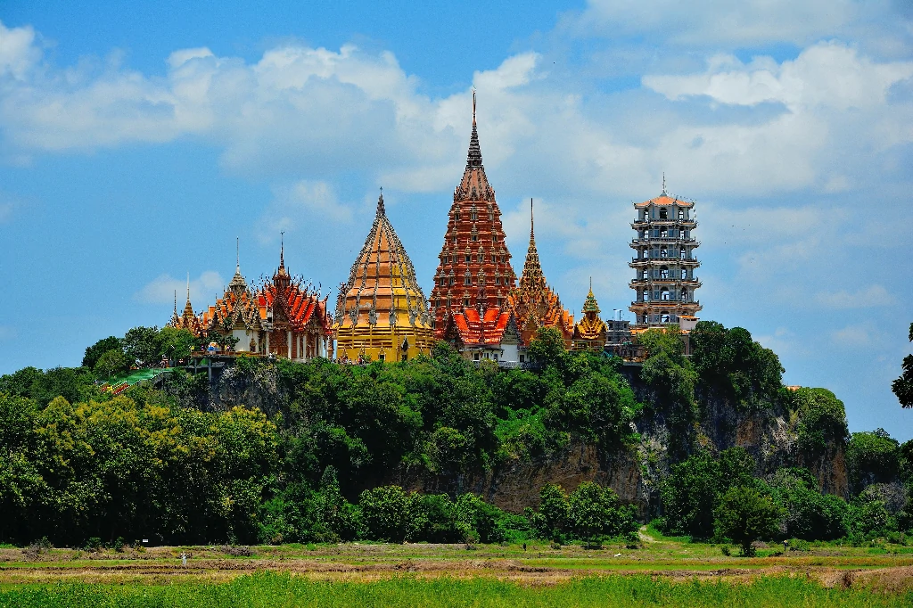 Vé tham quan Thái Lan dạng điện tử và vé giấy