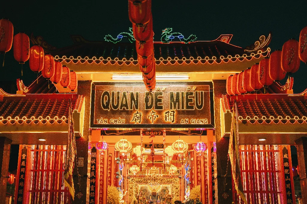 Vé tham quan Trung Quốc qua hệ thống soát vé điện tử bằng hộ chiếu