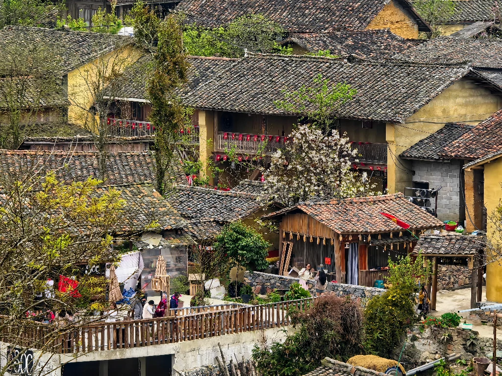 Săn vé tham quan Trung Quốc giá rẻ trên ứng dụng Trip.com và WeChat