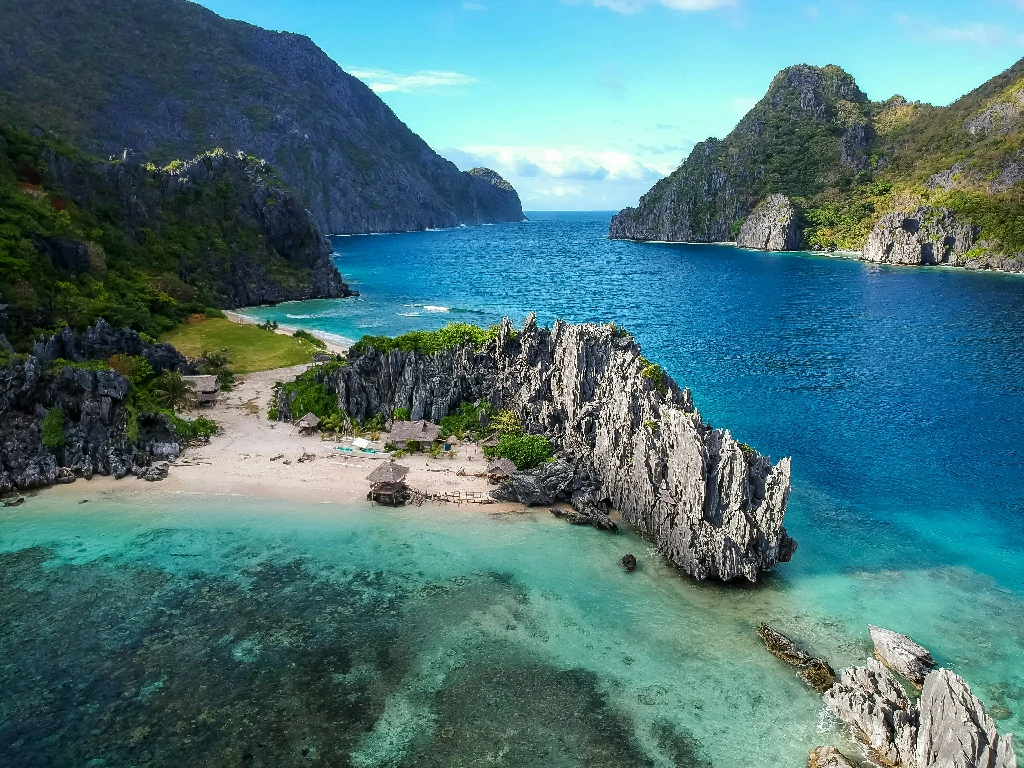 Chèo thuyền Kayak tại Big Lagoon El Nido Philippines