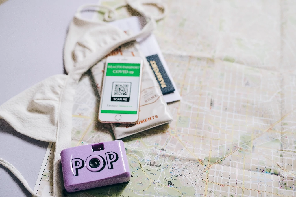Thao tác bật Data Roaming trên điện thoại khi đến Campuchia