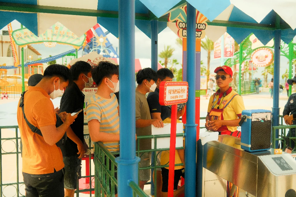 Tầm quan trọng của việc đóng băng thẻ tạm thời khẩn cấp