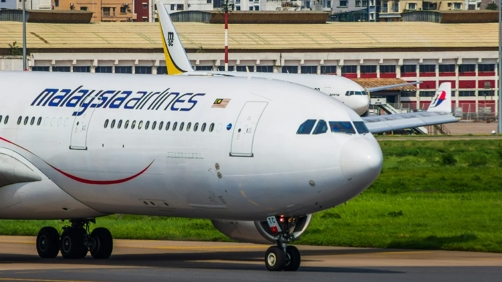 Săn vé máy bay giá rẻ đi Malaysia