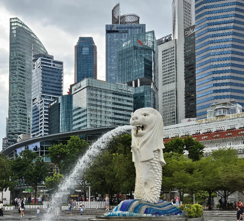 Chuẩn bị internet kết nối eSIM du lịch Singapore Malaysia