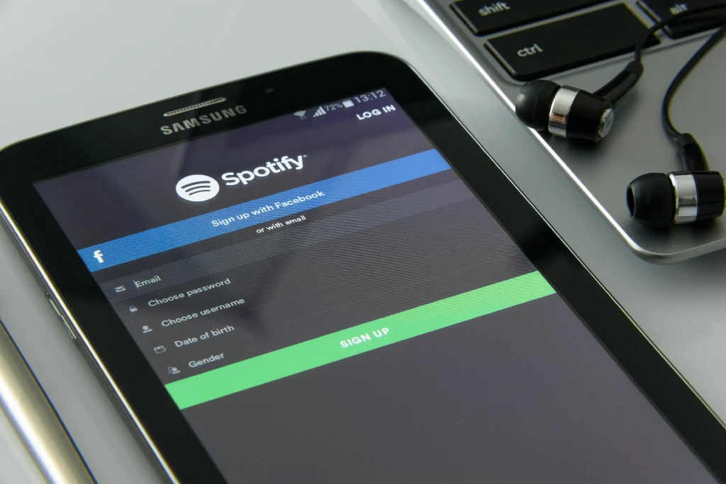 Tải nhạc Spotify offline để tiết kiệm 100% dung lượng