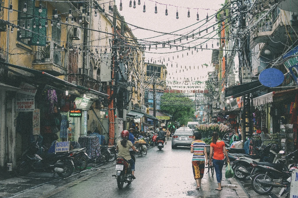 Thao tác sử dụng thẻ đa ngoại tệ kết hợp internet di động