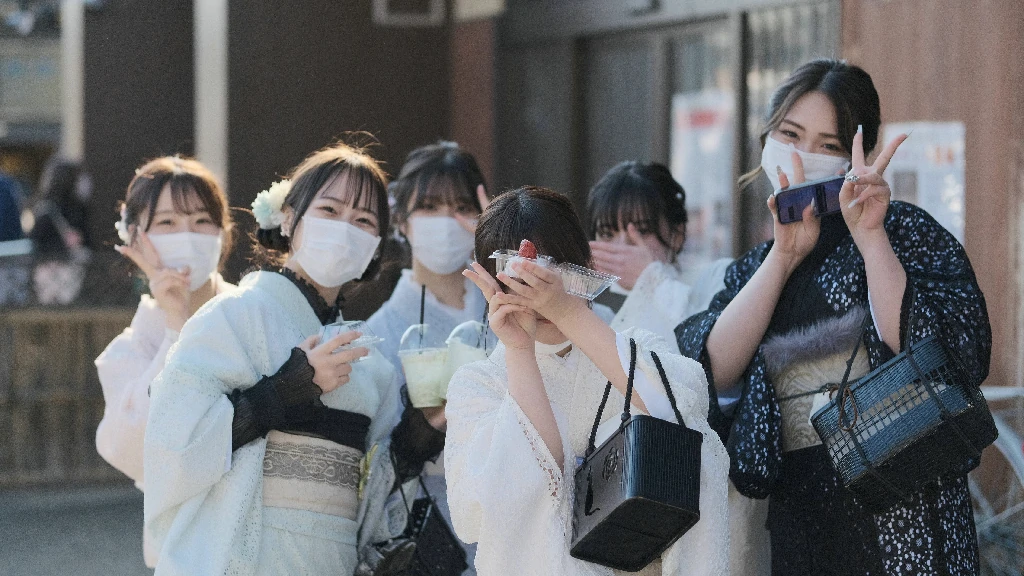 Quy trình ứng xử tại nhà hàng và Onsen Nhật Bản